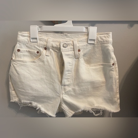 levi 501 jean shorts - Picture 3 of 4